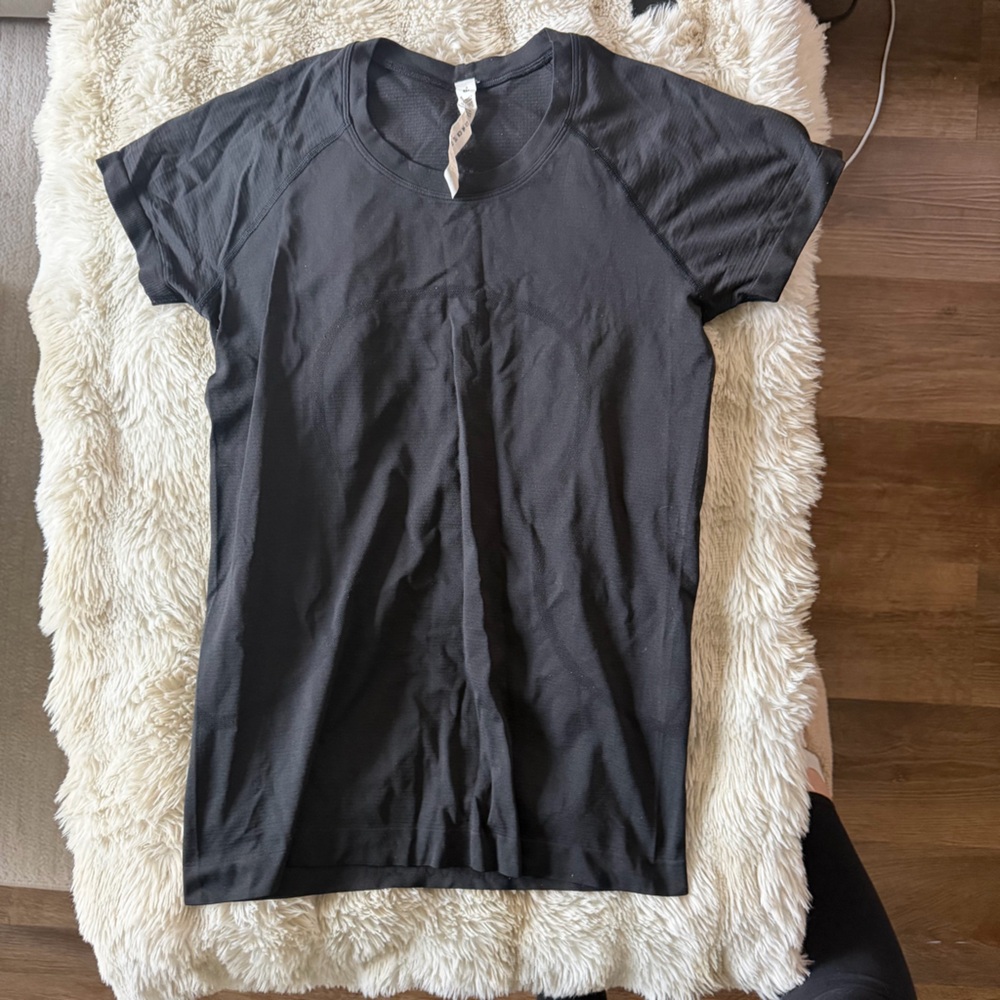 Lululemon Swiftly Tech Tee